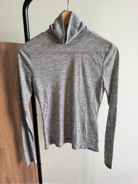 H&M Grey Marled Semi-Sheer Turtleneck Long Sleeve Top Size S NWOT